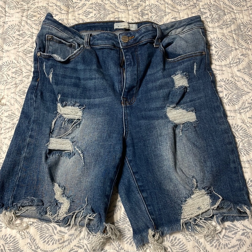 Risen Jeans Shorts